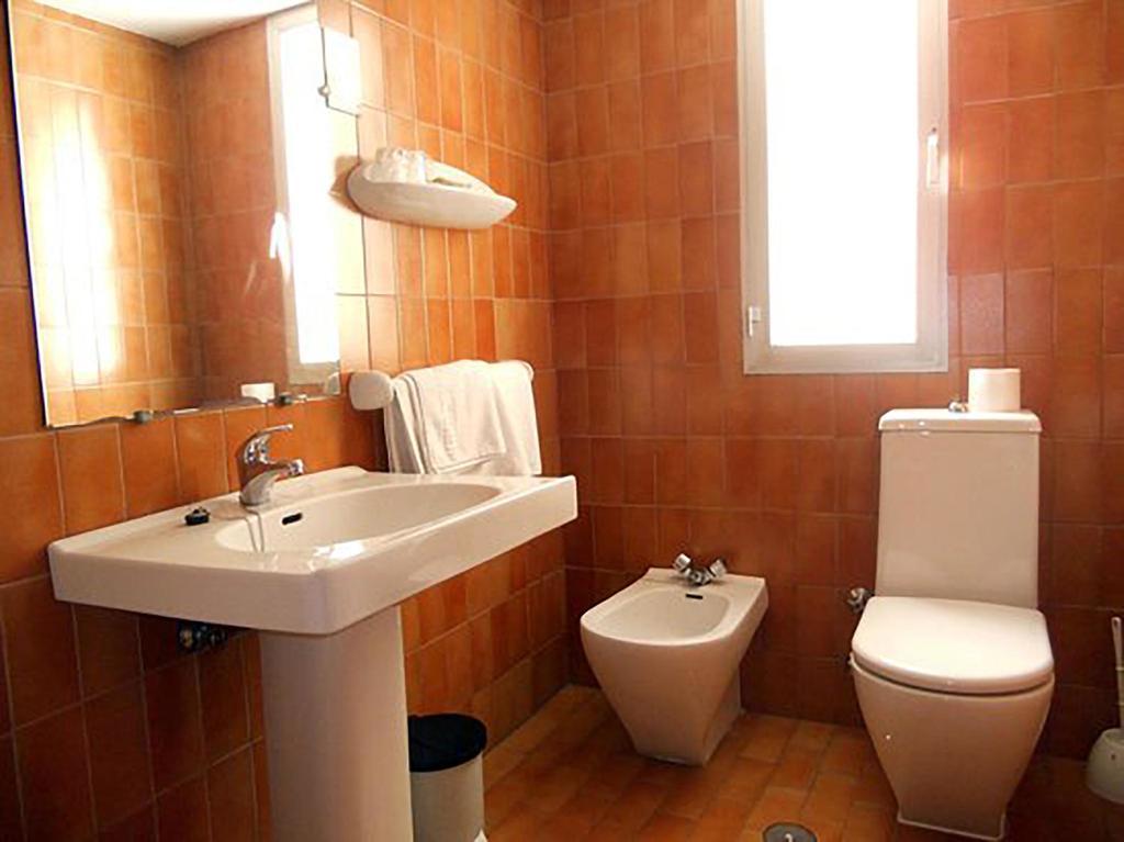 Hostal Cortes Cuenca  Eksteriør billede